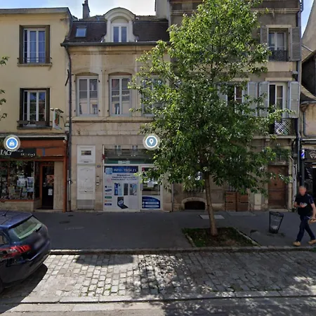 Grand T1 Au Calme - Centre Apartament *